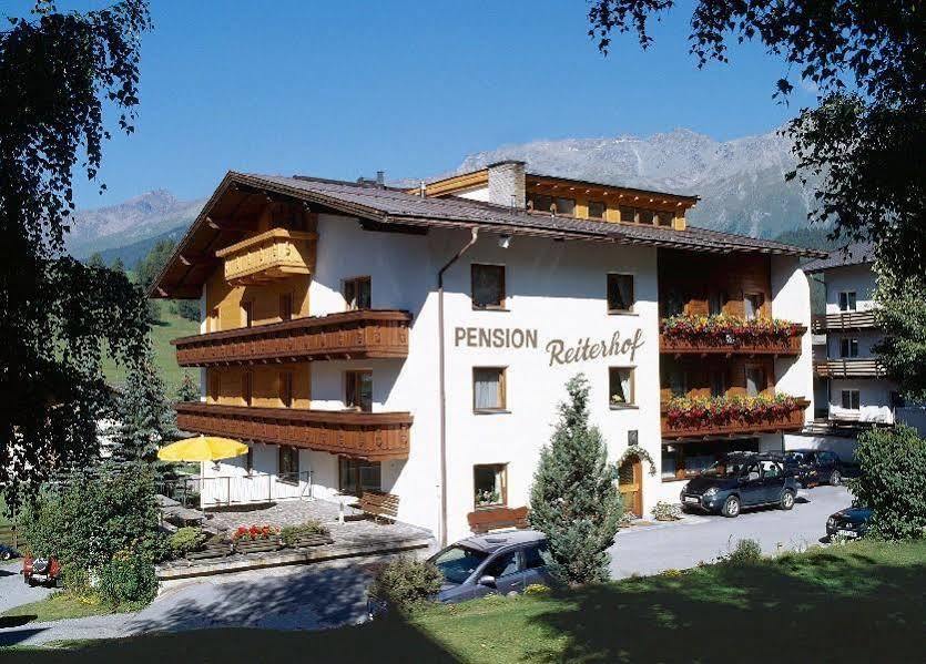 Alpenhof Pension-Garni Наудерс Экстерьер фото